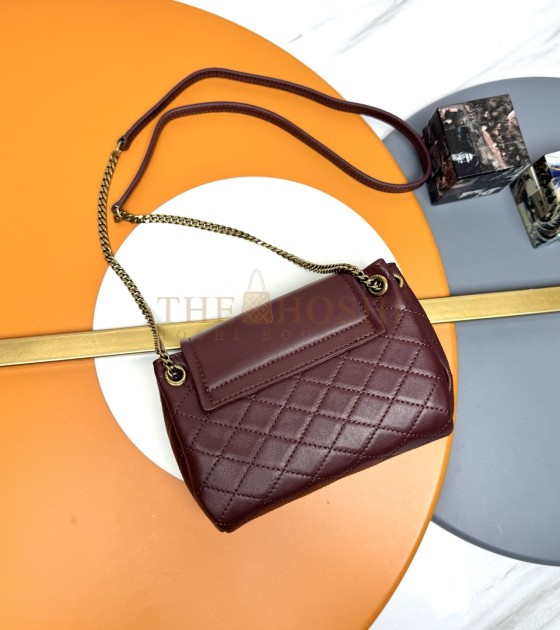 Y51 Mini Nolita Shoulder Bag Quilted Lambskin & Gold-Tone Chain 18×13×6cm