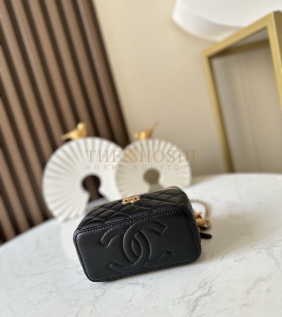 Ch**el Lamskin Leather Vantity Case With Chain Black Size 17x9.5x8CM Master Quality