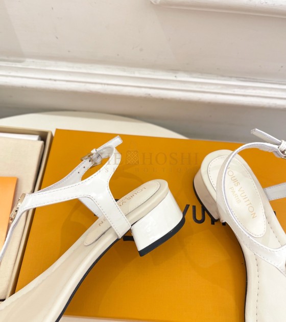 L0vis Vvtt0n LV Vibe Flat Sandals White Master Quality