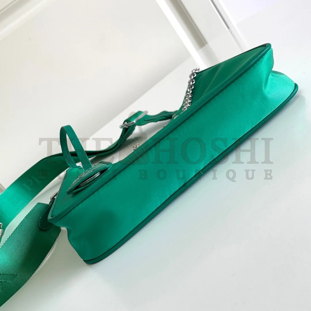 Pra*a Re-Edition 2005 Shoulder Bag In Green Re-Nylon Master Quality