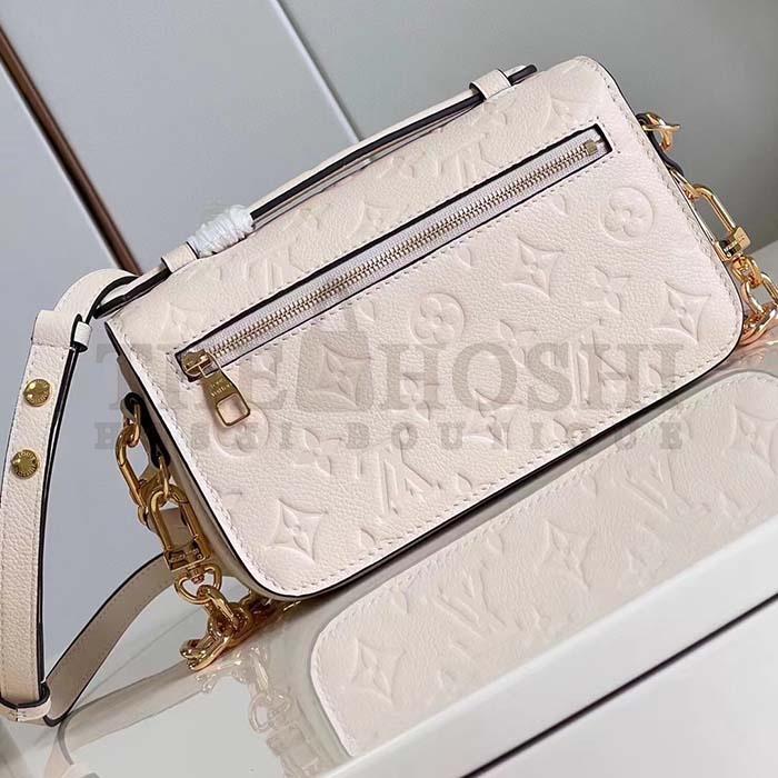 L0vis Vvtt0n LV Women Pochette Metis East West Bag Crème Beige Grained Cowhide Leather Master Quality