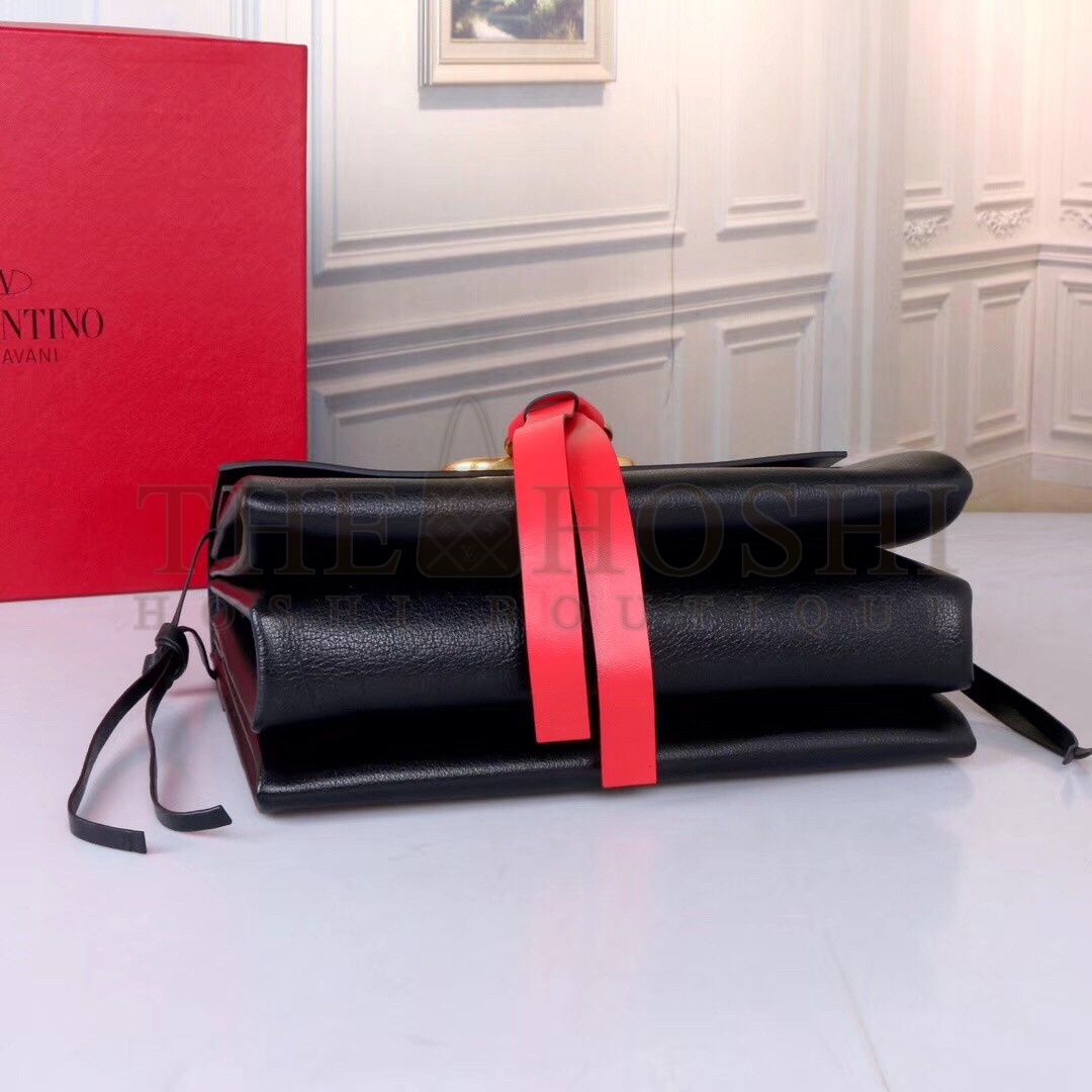 Va1e*ntin0 Garavani Red/Black Medium VRing Shoulder Bag Master Quality