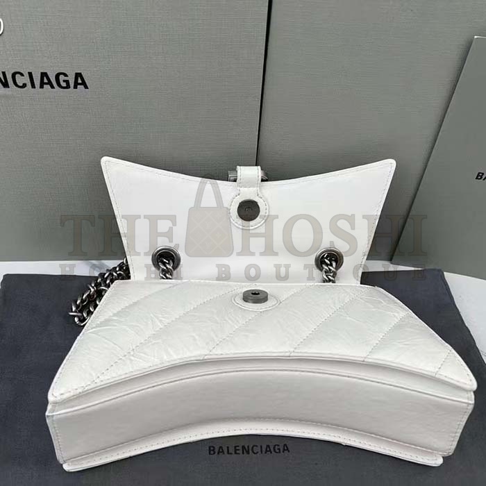 Ba1en*iaga Women Crush Small Chain Bag Quilted White Crushed Calfskin Aged-Silver Hardware Master Quality