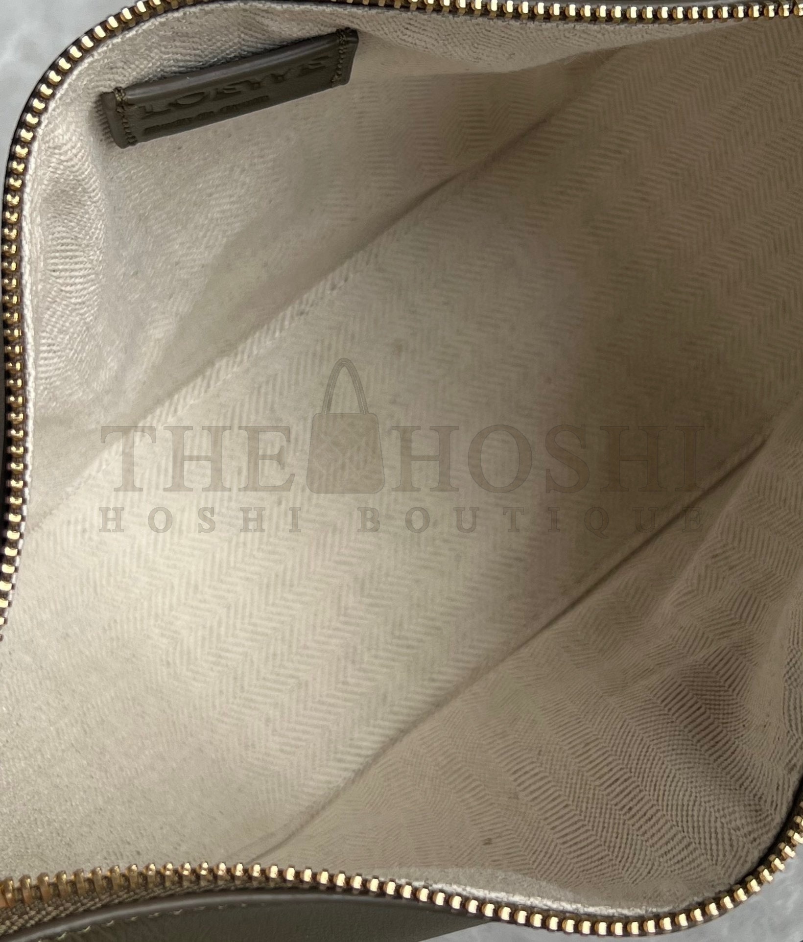 L0ew* Mini Hammock Hobo Bag in Dark Green Calfskin Master Quality