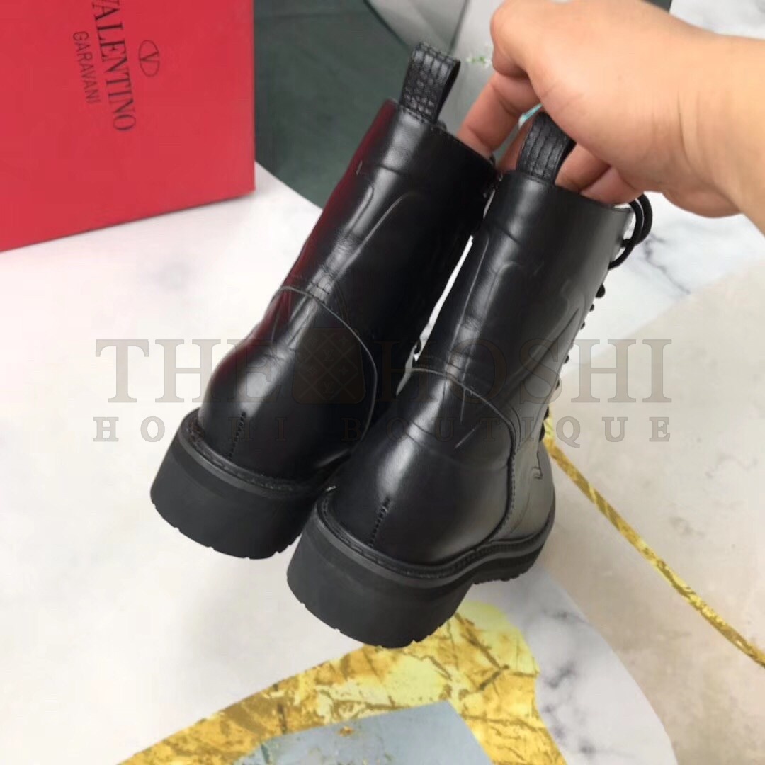 Va1e*ntin0 Black Leather VLogo Combat Boots Master Quality