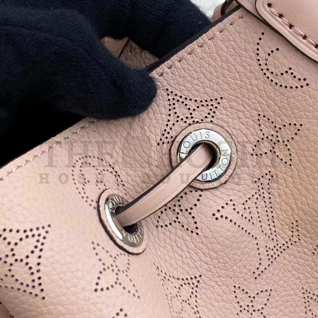 L0vis Vvtt0n LV Women Muria Bucket Bag Galet Gray Mahina Perforated Calf Leather Master Quality