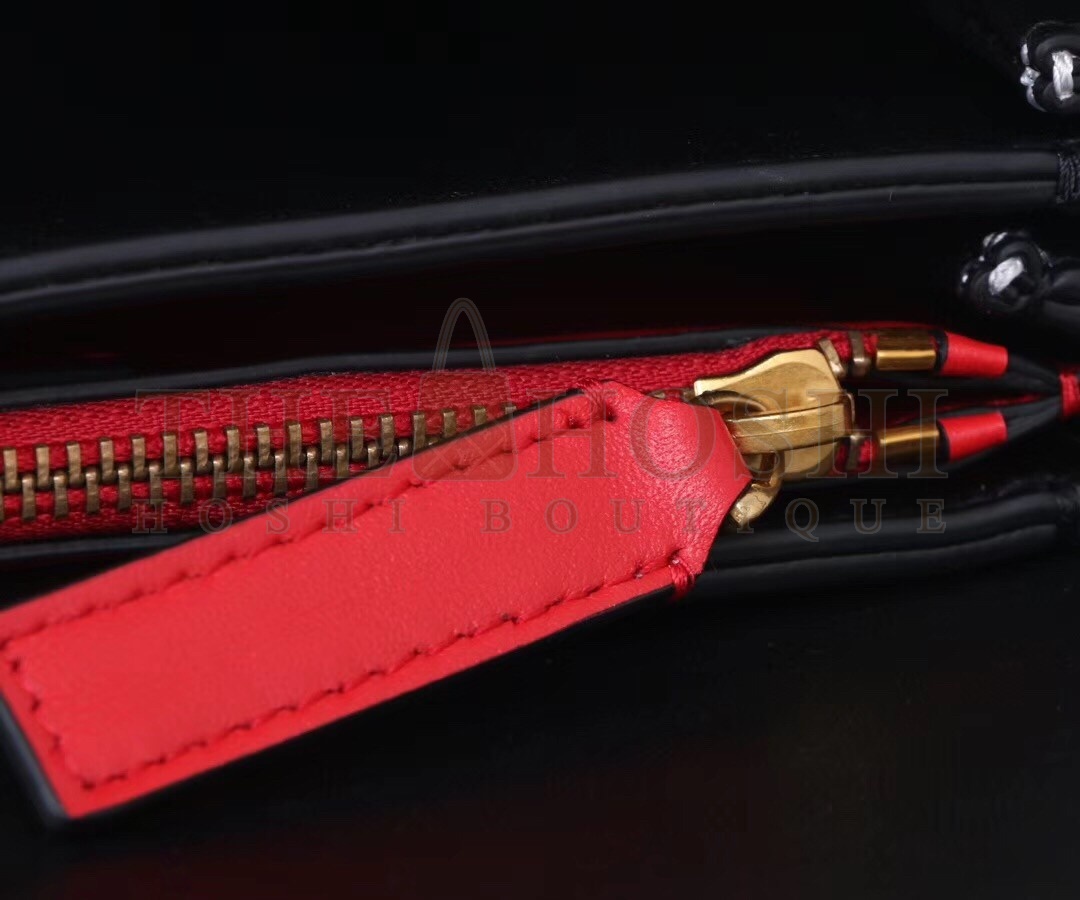 Va1e*ntin0 Garavani Beige/White Small VRing Shoulder Bag Master Quality