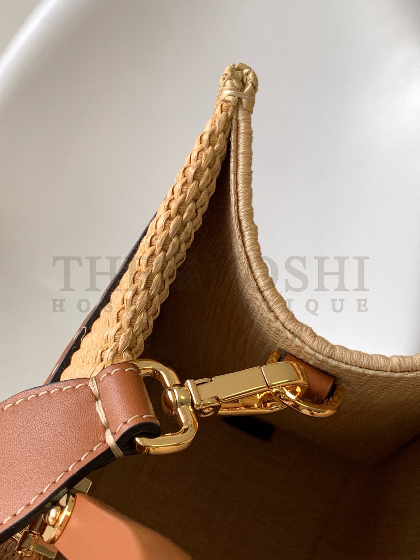 F**di Sunshine Medium Tote Bag in Natural Straw Master Quality