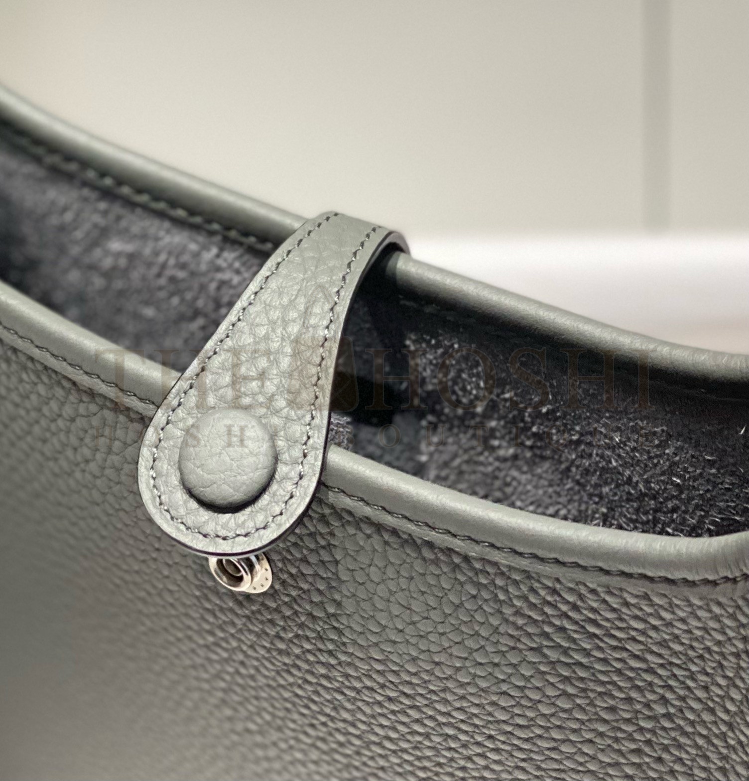 H**me5 Evelyne III TPM Bag In Gris Meyer Clemence Leather Master Quality