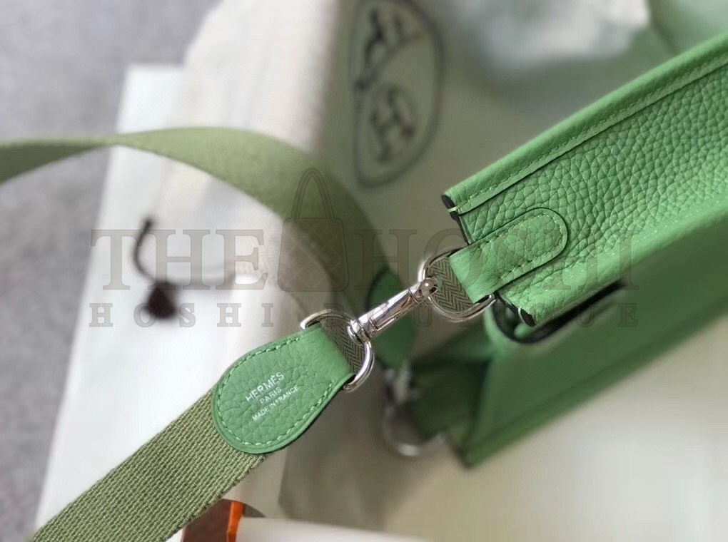 H**me5 Evelyne III TPM Bag In Vert Criquet Clemence Leather Master Quality