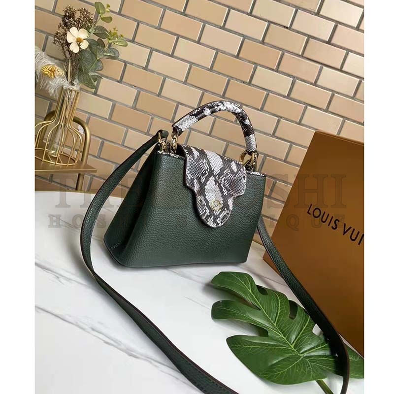 L0vis Vvtt0n LV Women Capucines Mini Handbag Green Taurillon Leather Python Skin Master Quality