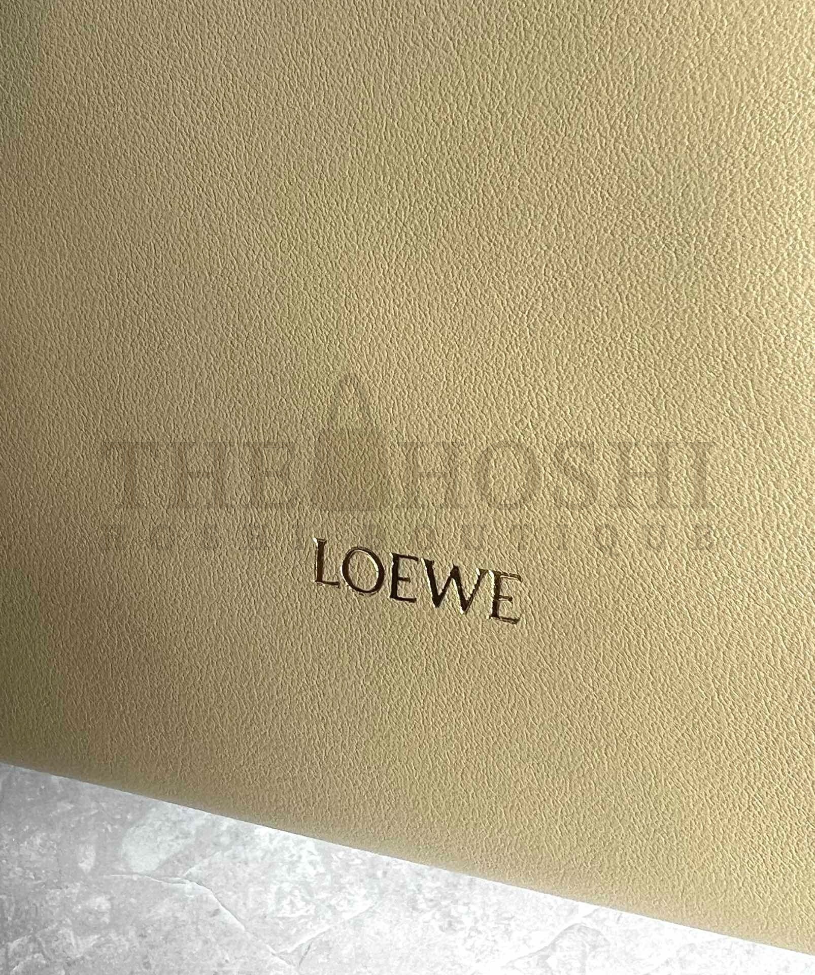 L0ew* Mini Flamenco Clutch Bag in Clay Green Nappa Calfskin Master Quality