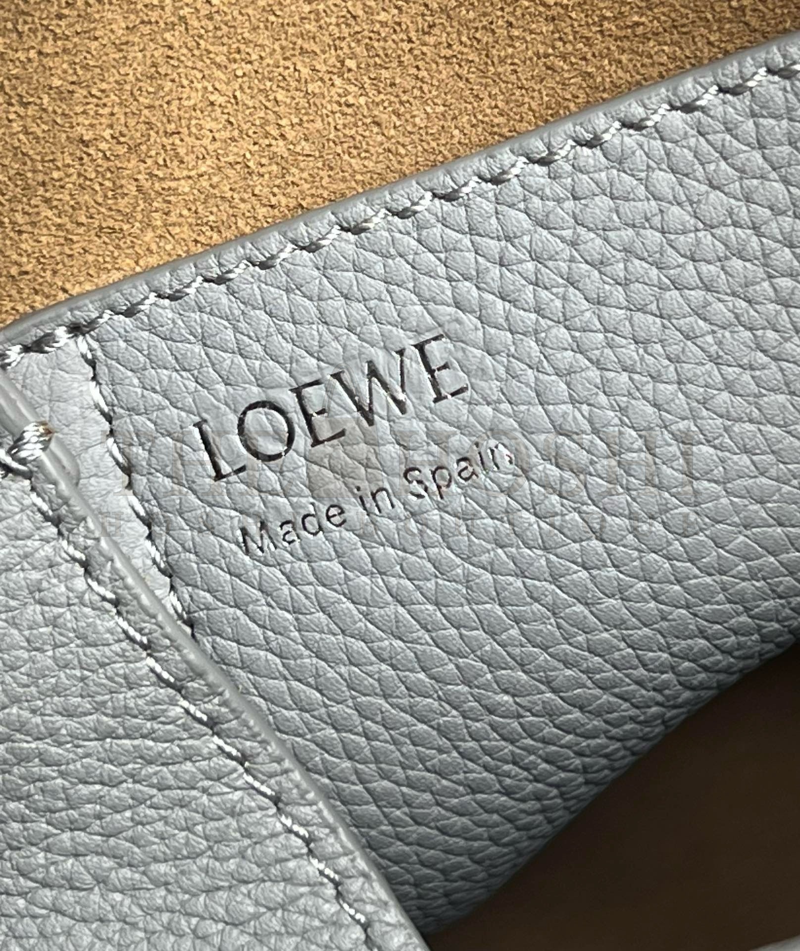 L0ew* Mini Pebble Bucket Bag in Grey Grained Leather Master Quality