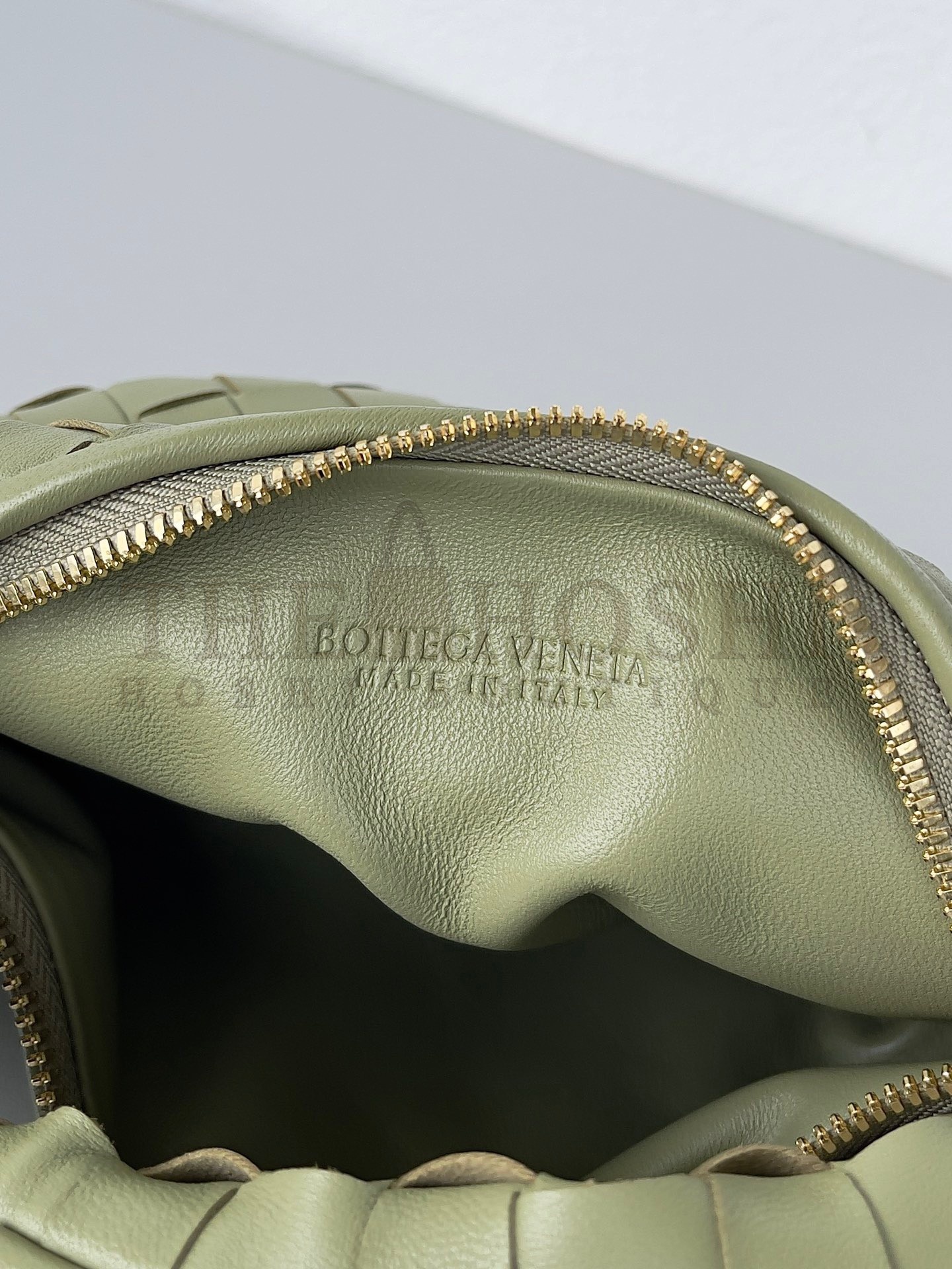 B0tt*ga Ven*ta BV Jodie Mini Bag In Travertine Intrecciato Lambskin Master Quality