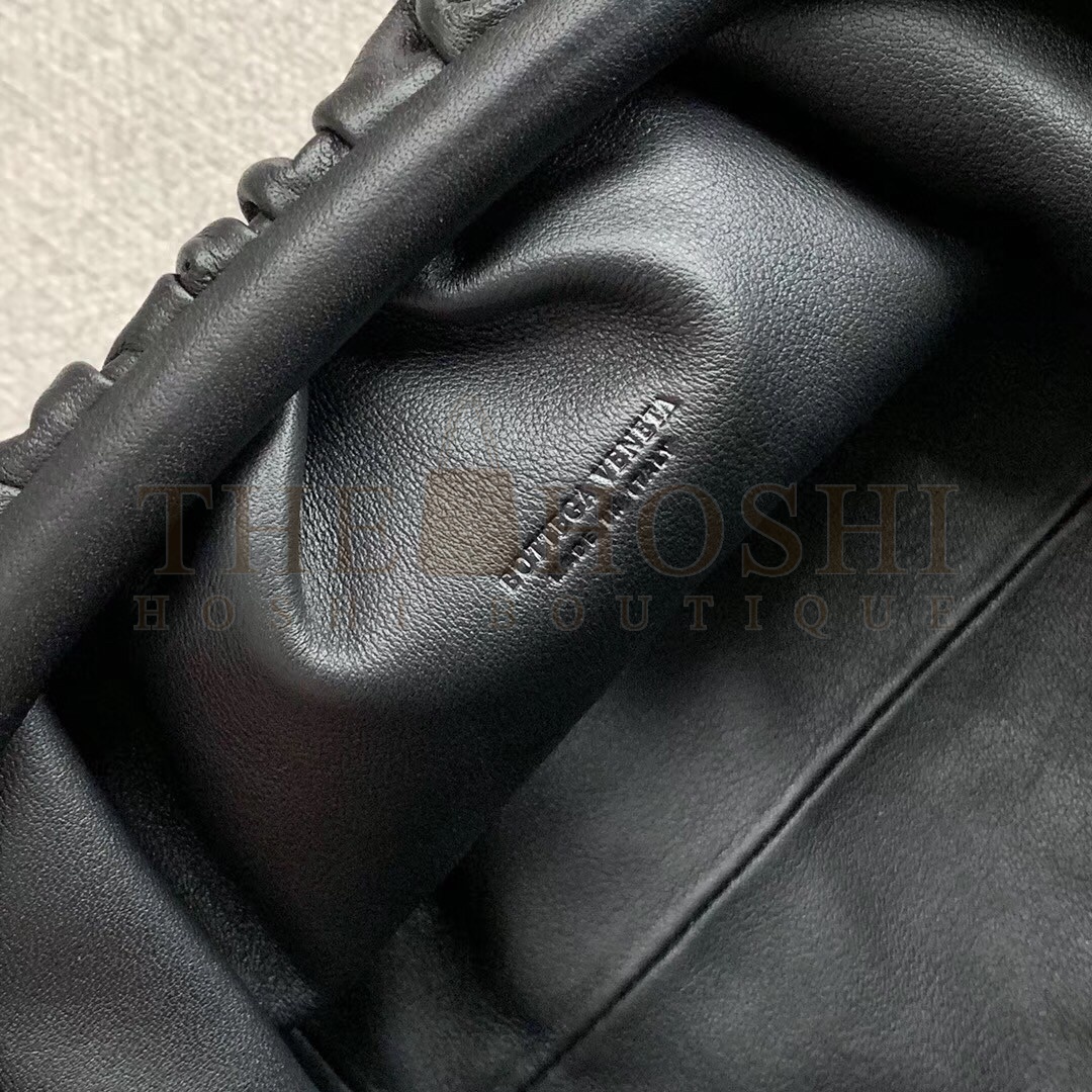 B0tt*ga Ven*ta Pouch Mini Bag In Black Calfskin Master Quality