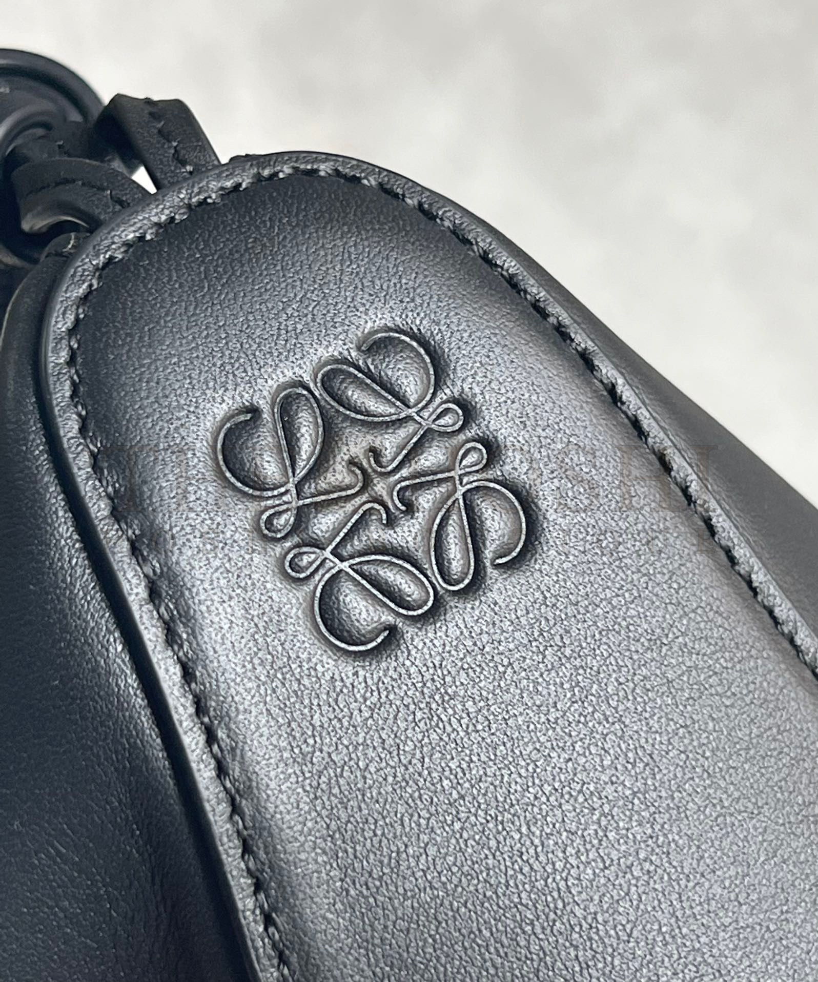 L0ew* Mini Hammock Hobo Bag in Black Calfskin Master Quality