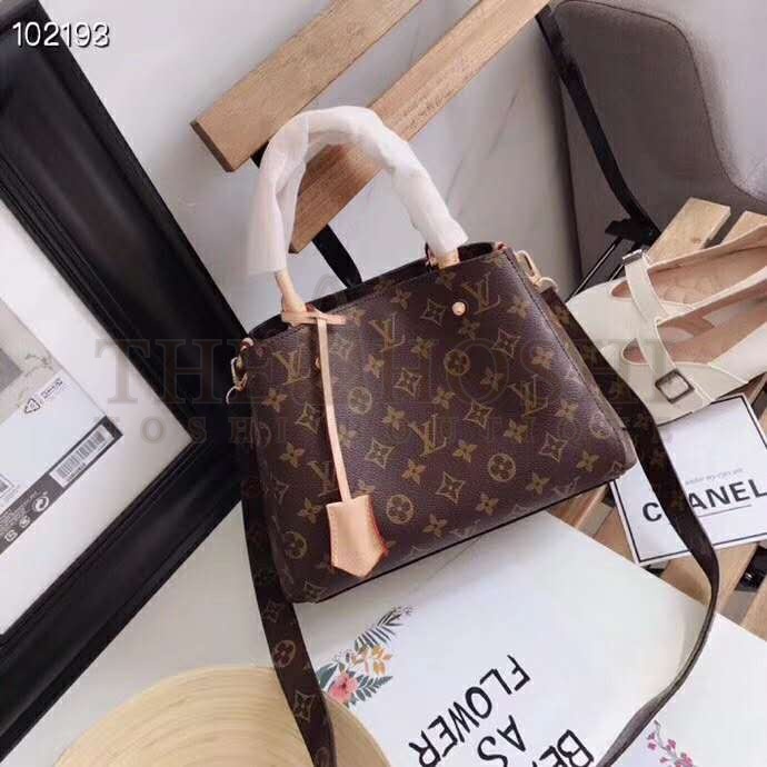 L0vis Vvtt0n LV Women Montaigne BB Bag in Iconic Monogram Canvas-Brown Master Quality