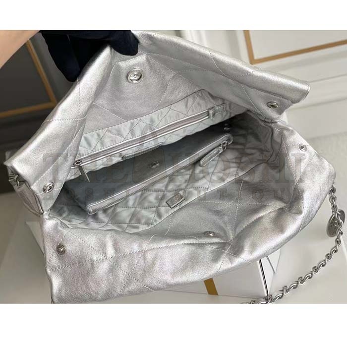 Ch**el Women CC 22 Handbag Metallic Calfskin Silver-Tone Metal Silver Master Quality