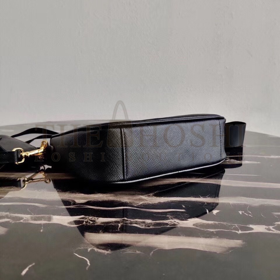 Pra*a Re-Edition 2005 Shoulder Bag In Black Saffiano Leather Master Quality