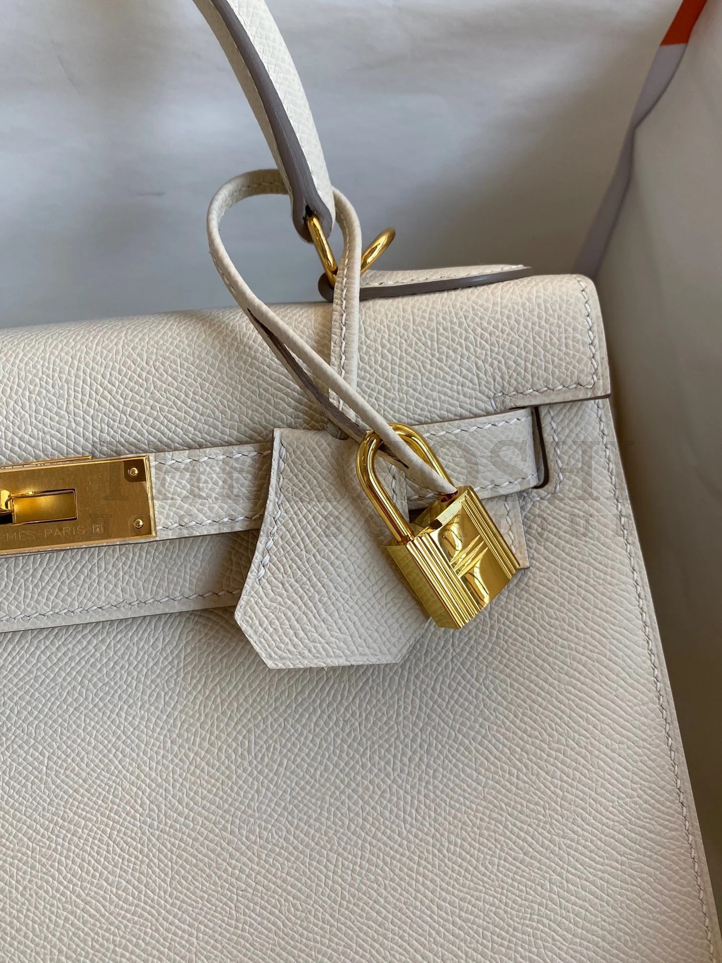 H**me5 Kelly Sellier 28 Handmade Bag In Craie Epsom Calfskin Master Quality