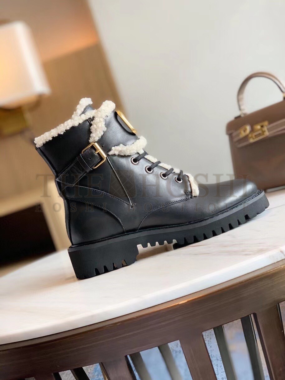 Va1e*ntin0 VLogo Combat Boots In Calfskin and Shearling Master Quality