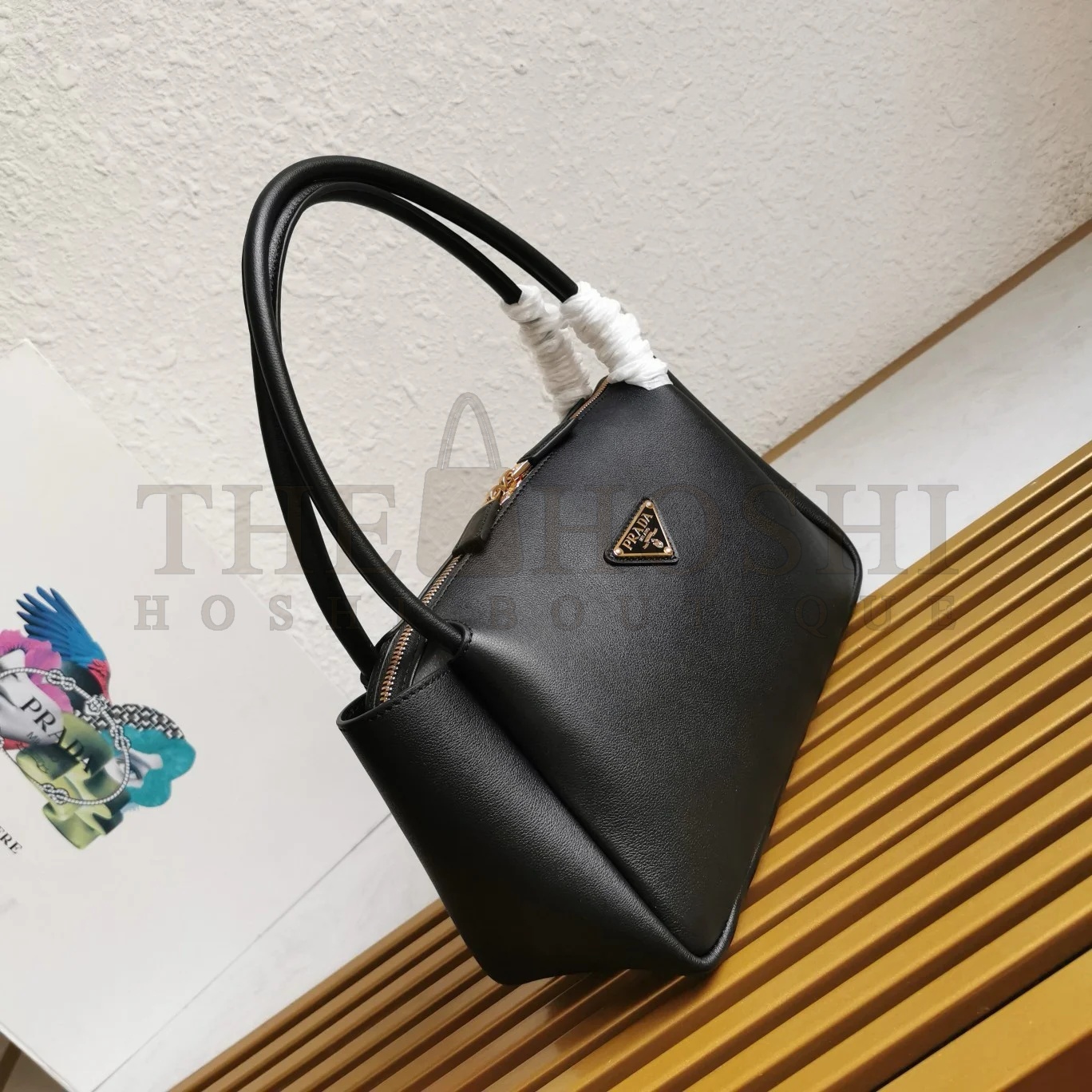 Pra*a Shoulder Bag in Black Calfskin with Triangle Logo Master Quality
