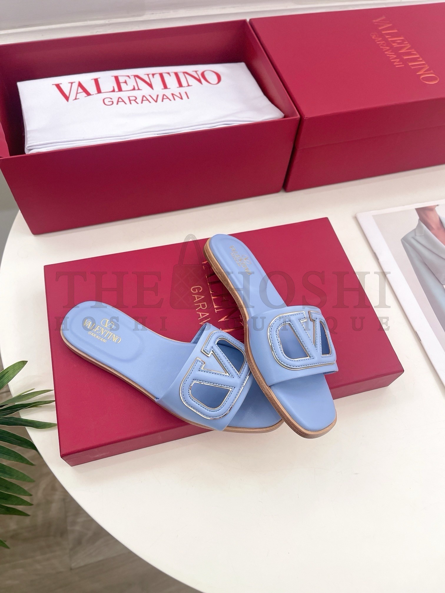 Va1e*ntin0 VLogo Cut-out Slide Sandals in Blue Leather Master Quality