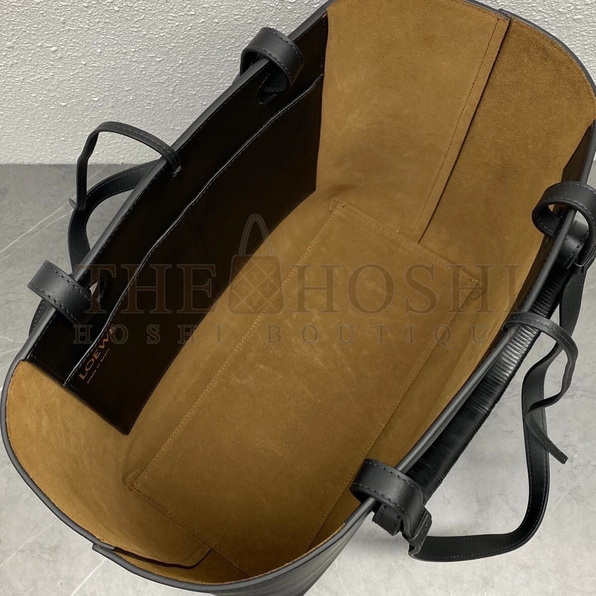 L0ew* Anagram Medium Tote Bag In Black Calfskin Master Quality