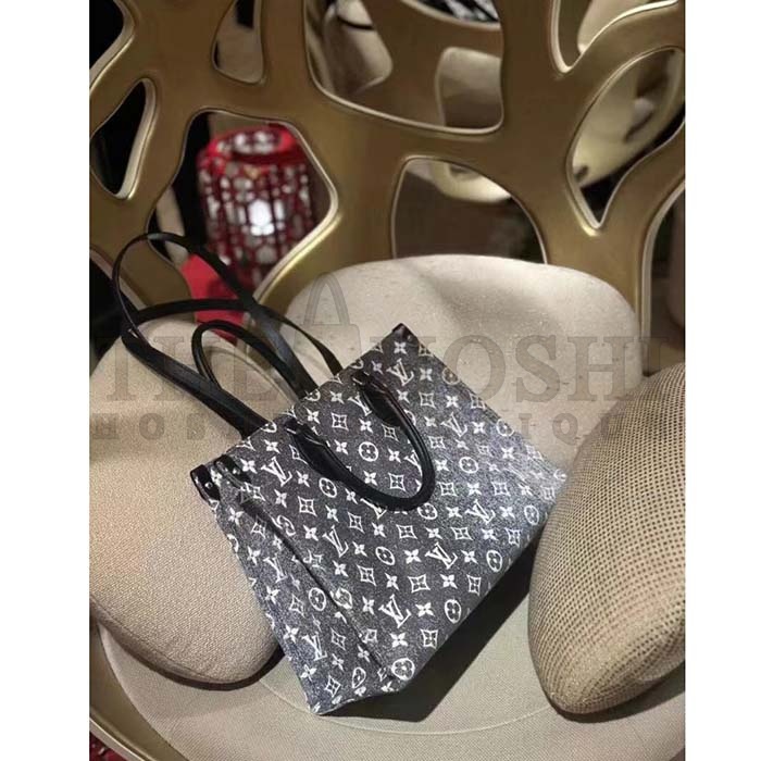 L0vis Vvtt0n LV Women OnTheGo MM Tote Gray Denim Textile Jacquard Master Quality