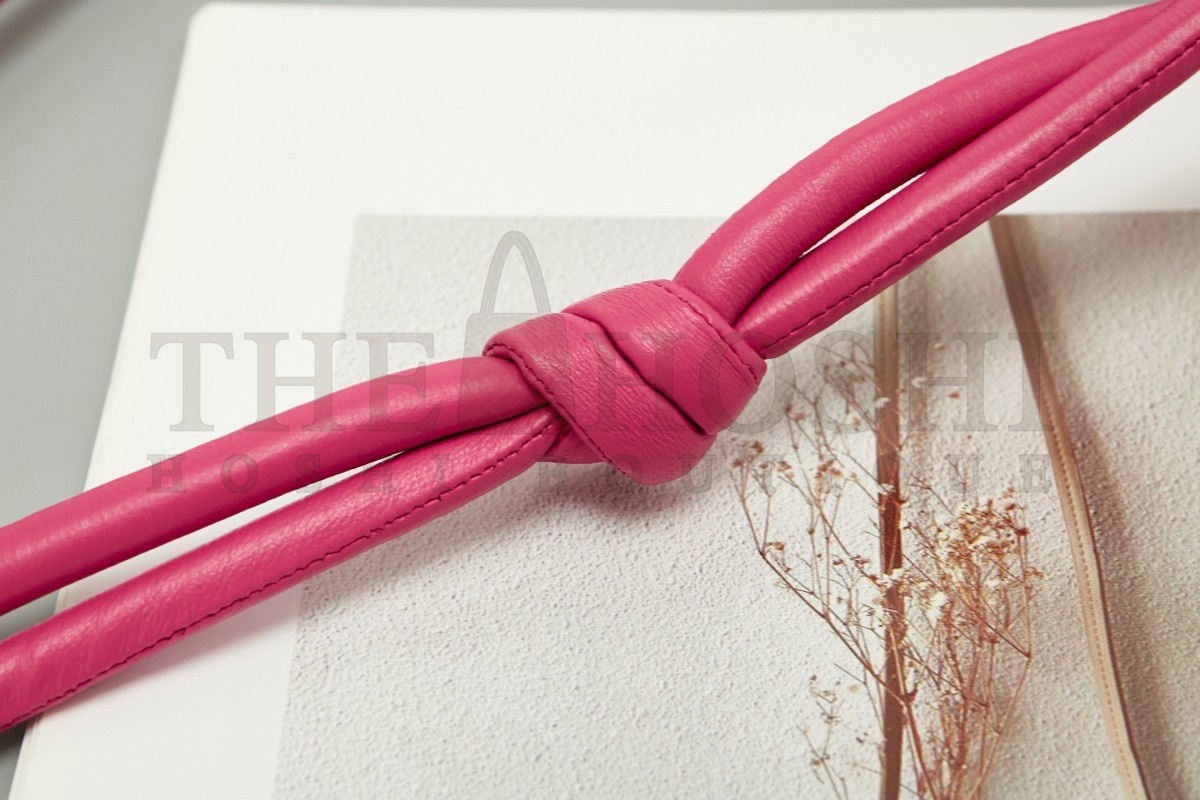 B0tt*ga Ven*ta Mini Cassette Camera Bag In Cranberry Lambskin Master Quality