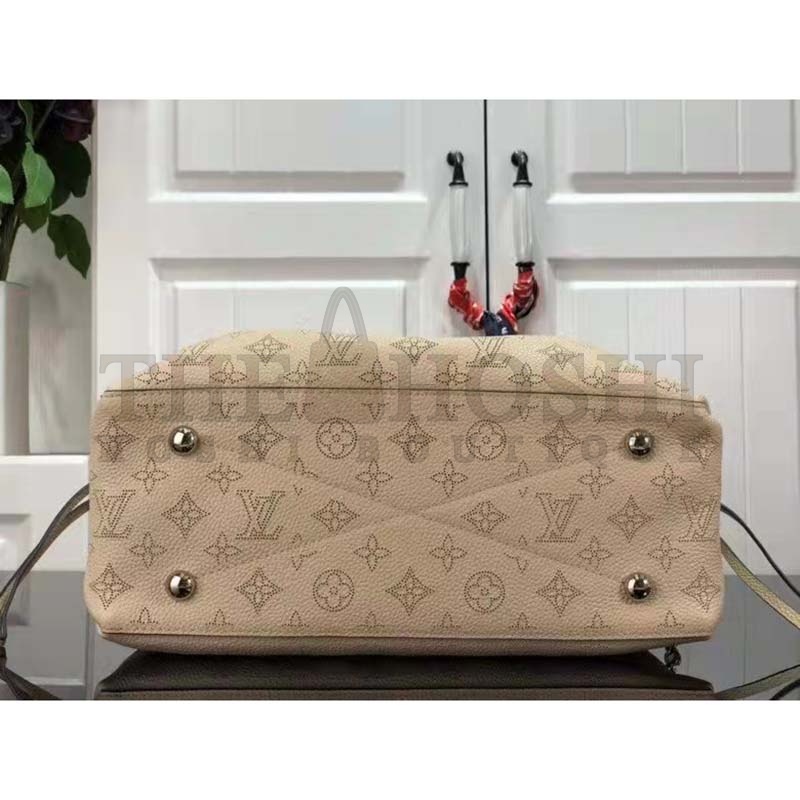 L0vis Vvtt0n LV Women Bella Tote Crème Beige Mahina Perforated Calfskin Calf Master Quality