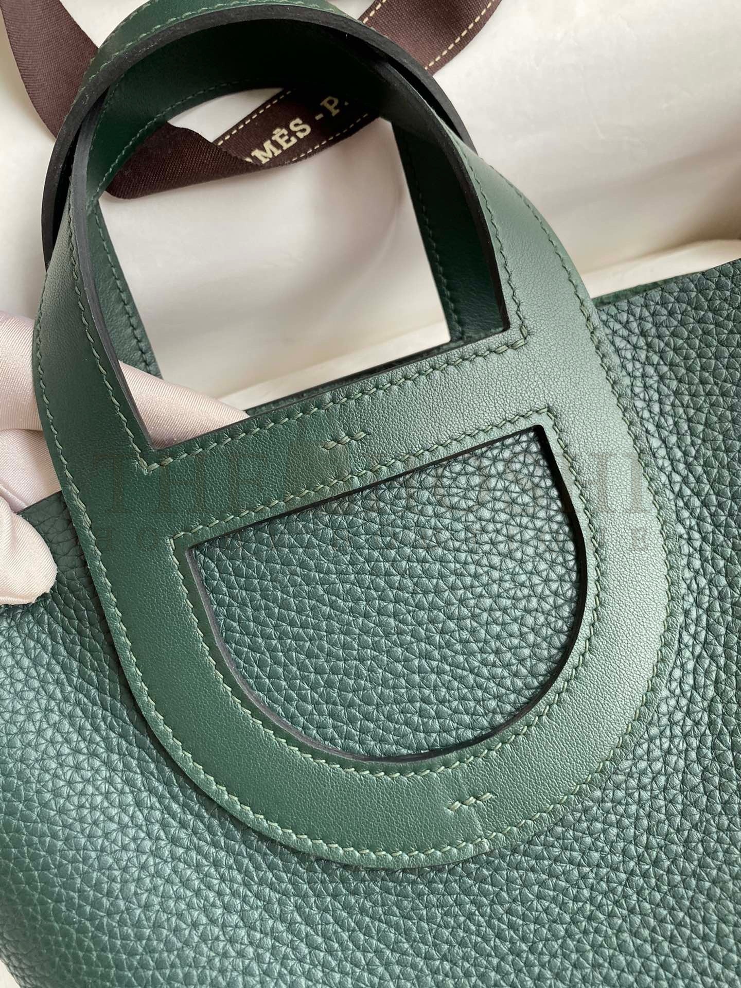 H**me5 In The Loop 18 Handmade Bag in Vert Cypres Clemence Leather Master Quality