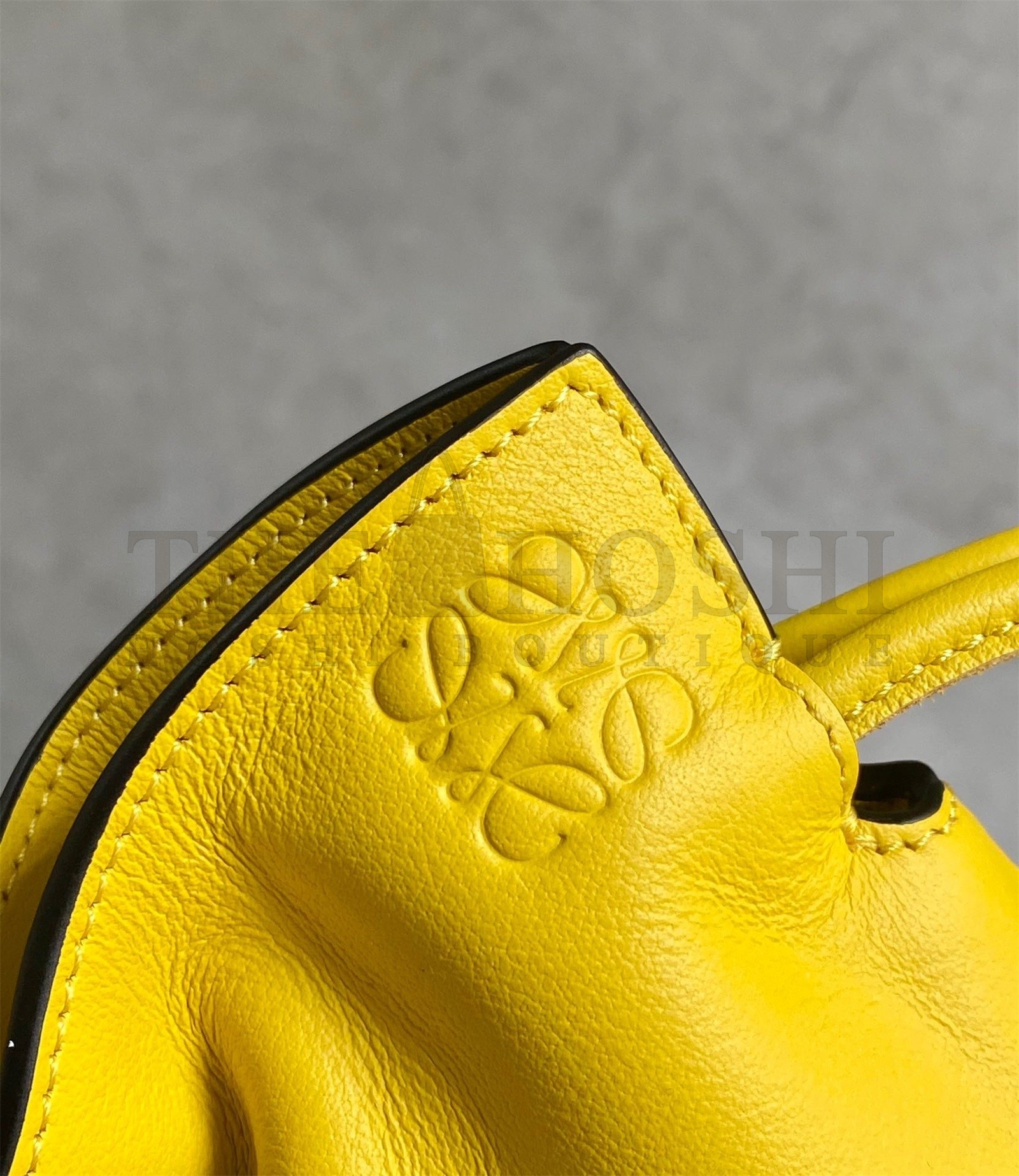 L0ew* Flamenco Nano Clutch In Yellow Nappa Leather Master Quality