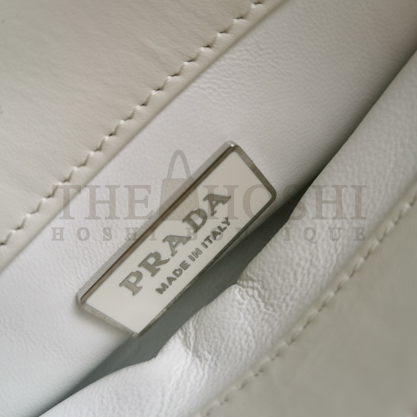 Pra*a S*pernova Small Shoulder Bag In White Leather Master Quality