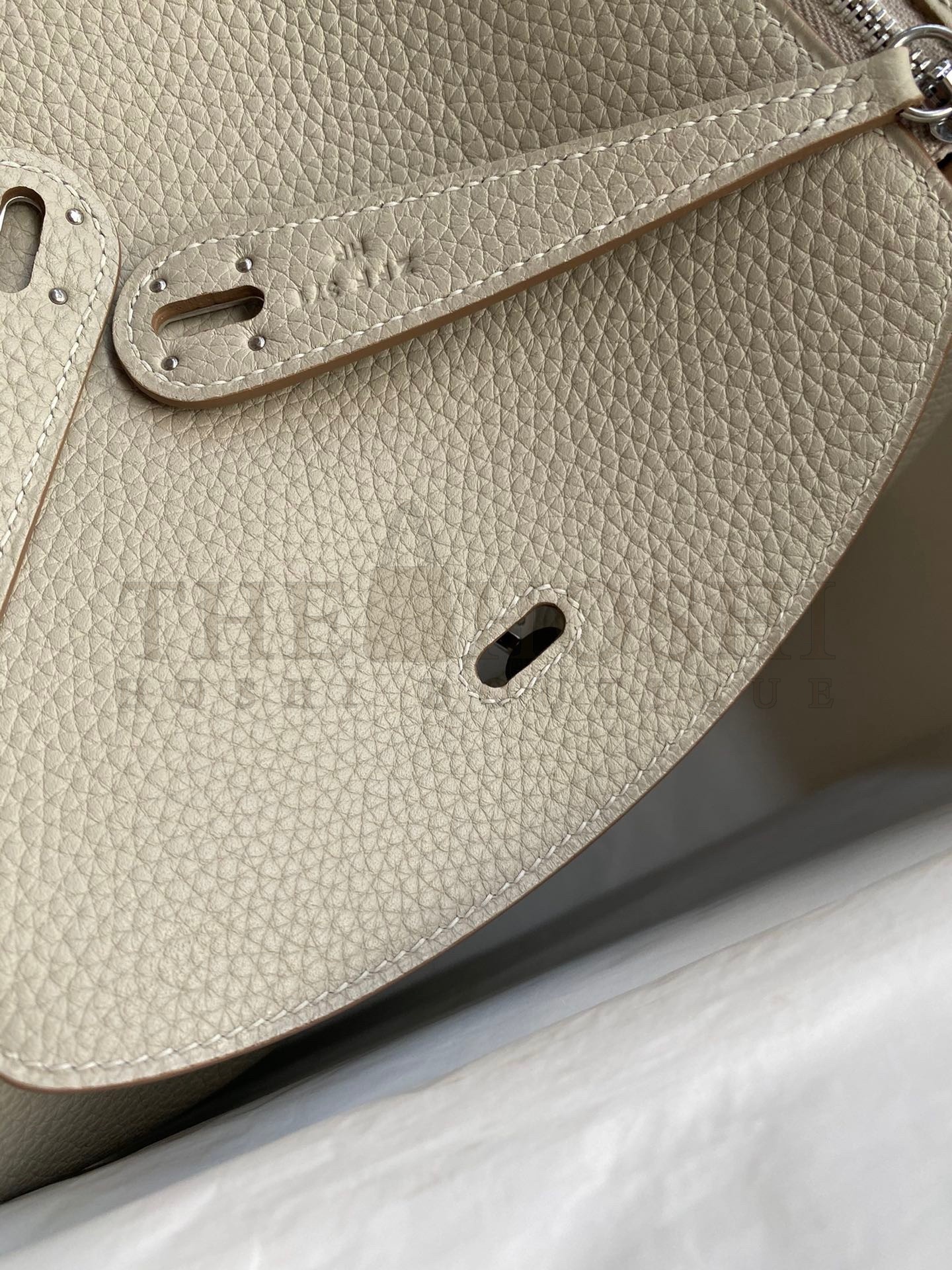 H**me5 Lindy 26 Handmade Bag In Beton Clemence Leather Master Quality