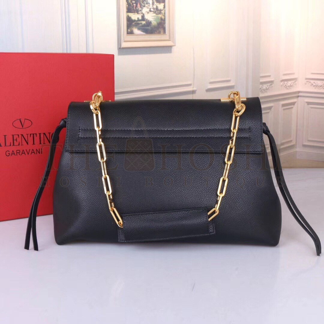Va1e*ntin0 Medium VRing Chain Bag In Black Grainy Calfskin Master Quality