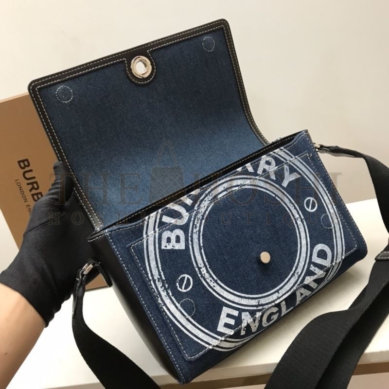 Bv*b*rry Clutch Bags Master Quality