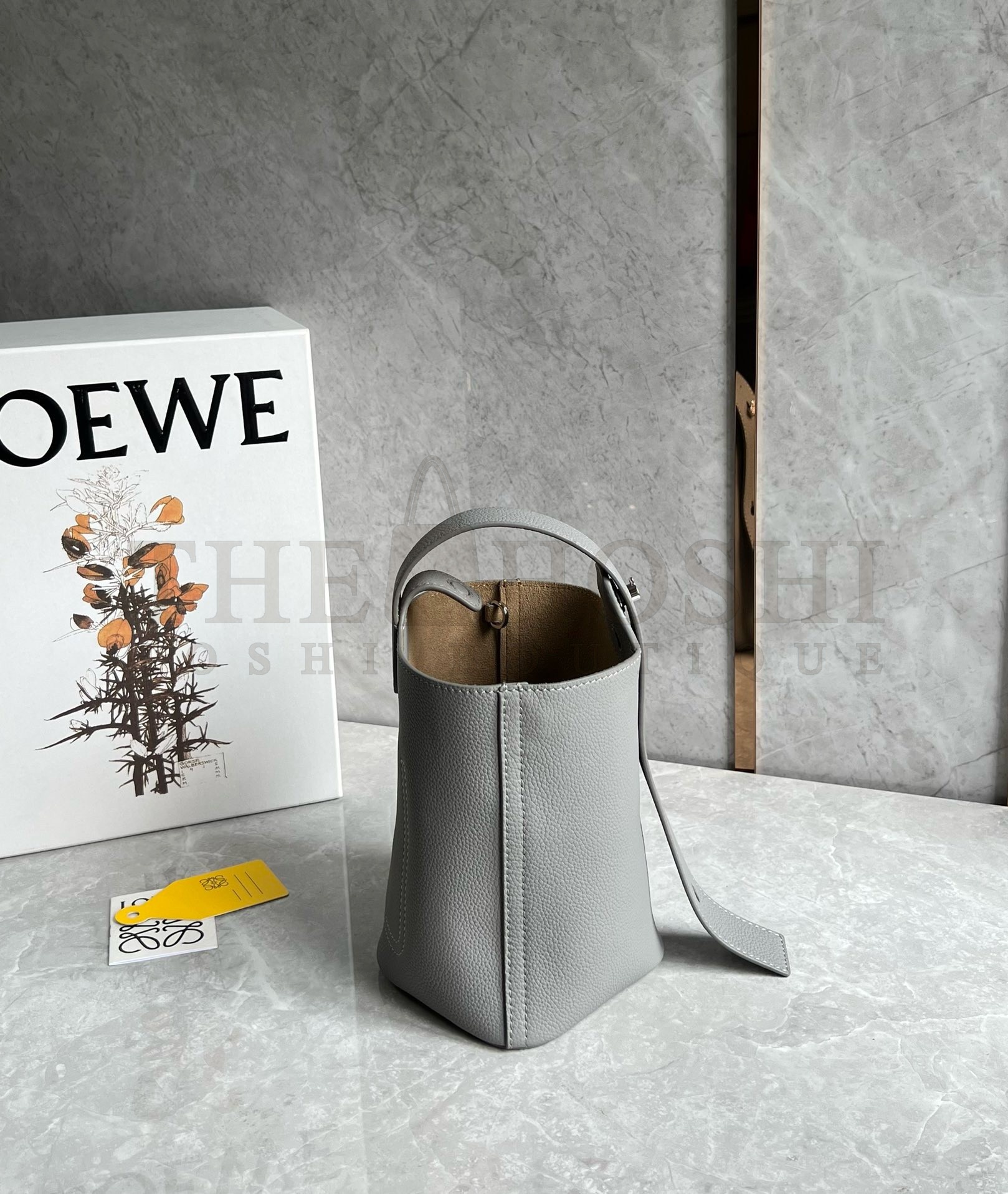 L0ew* Mini Pebble Bucket Bag in Grey Grained Leather Master Quality