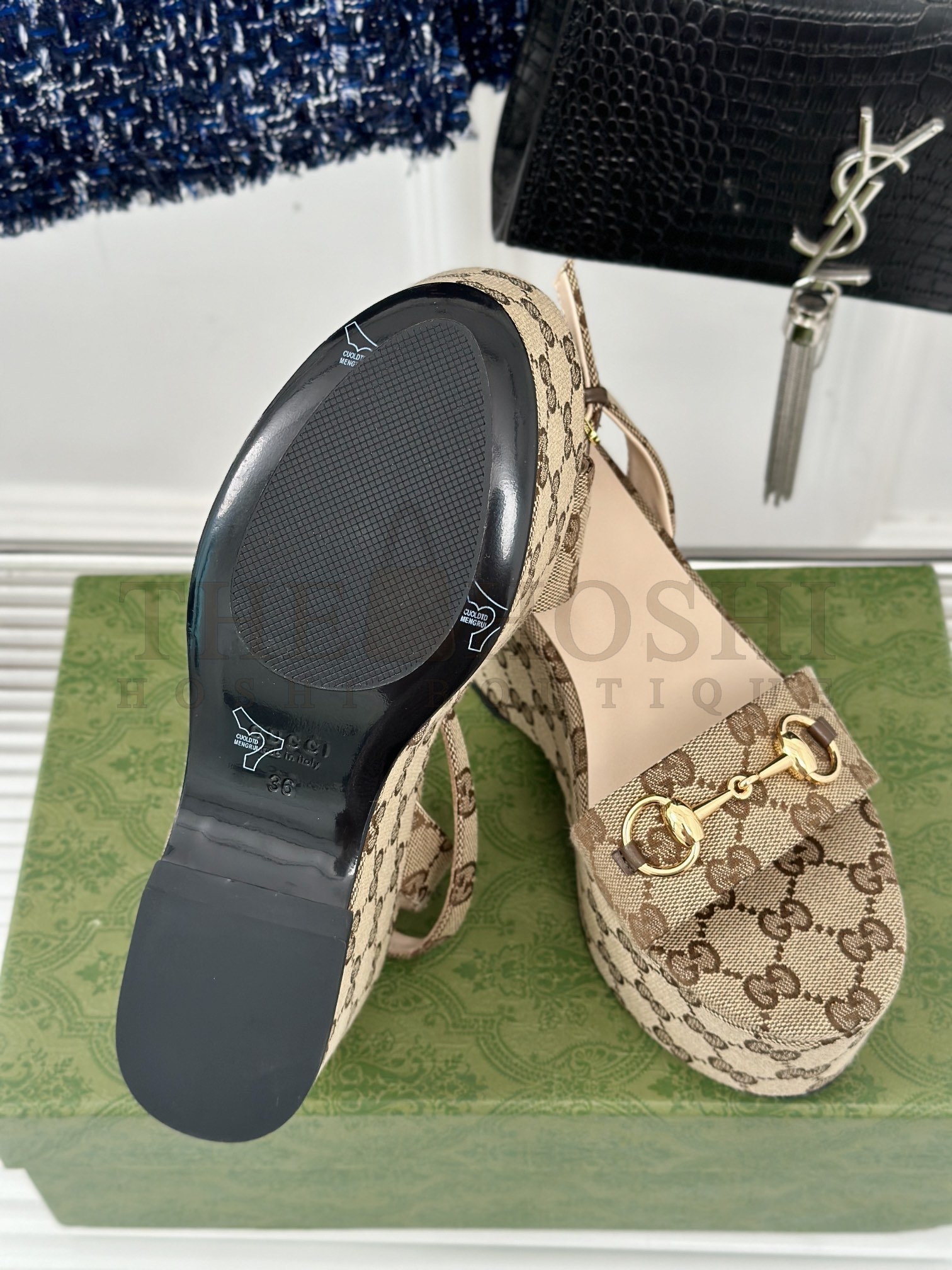 Gvc*1 24S spring/summer runway show Horsebit buckle old flower thick bottom sandals Heel height: 7.5cm Master Quality