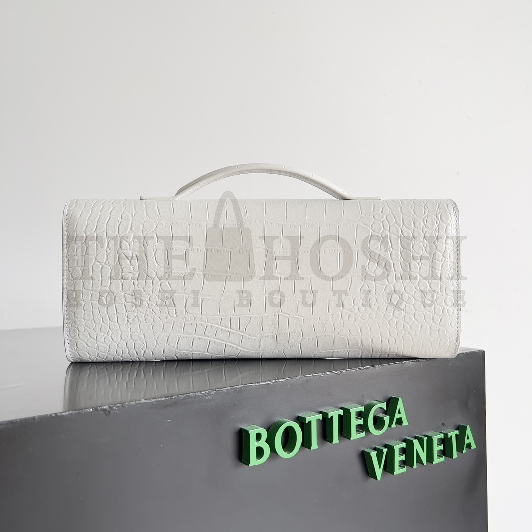 B0tt*ga Ven*ta Andiamo Clutch with Handle in Barolo Intrecciato BV bag Master Quality