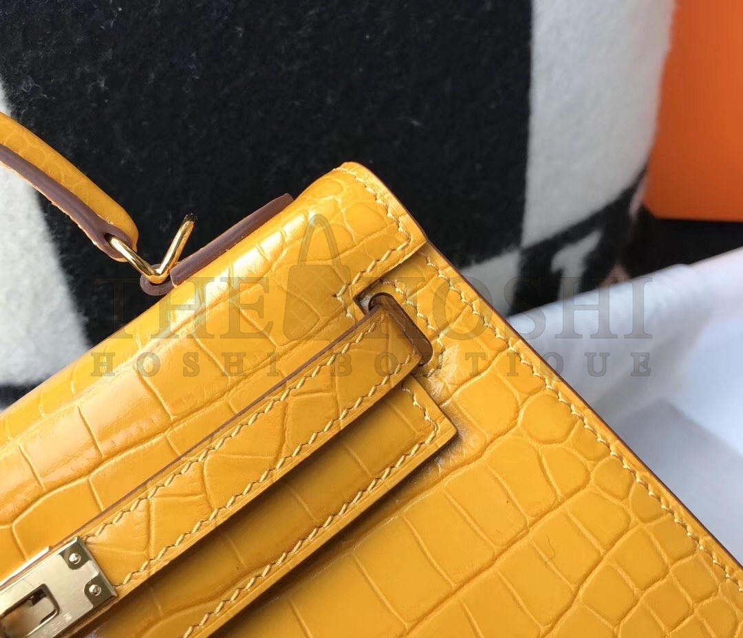 H**me5 Kelly 28cm Bag In Yellow Embossed Crocodile GHW Master Quality