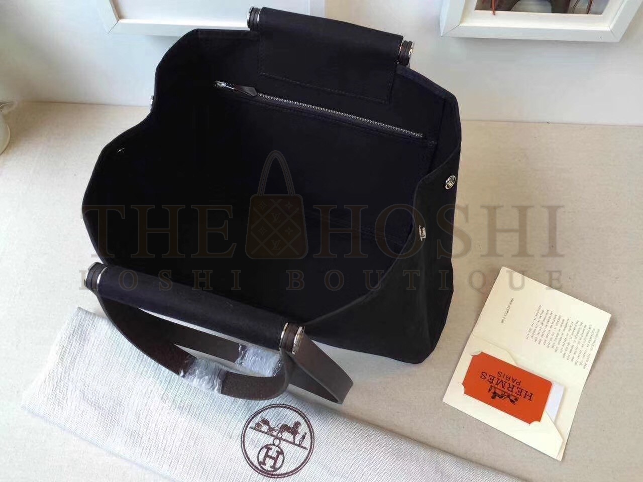 H**me5 Cabag Elan Bag In Black Canvas Master Quality