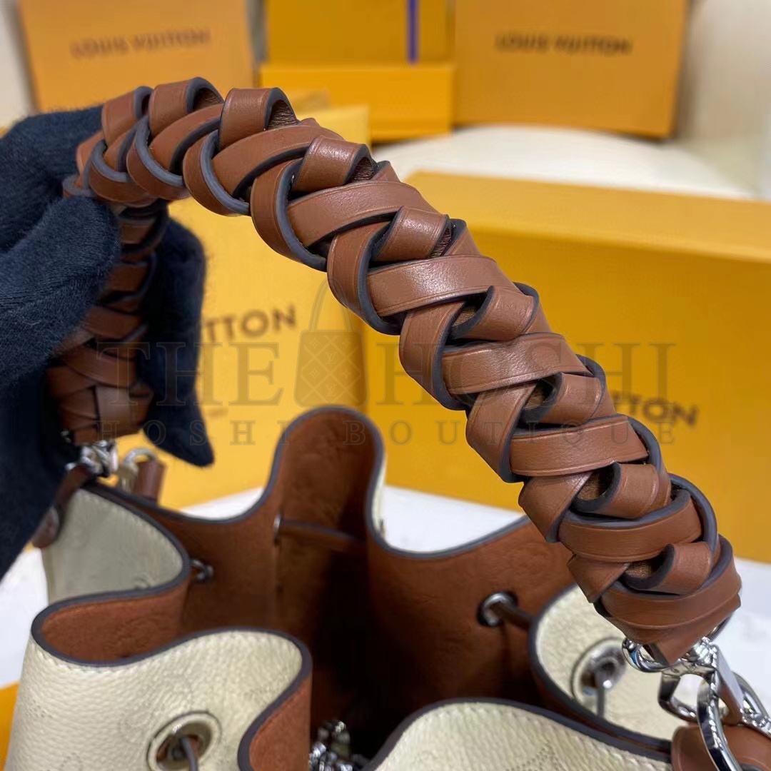 L0vis Vvtt0n LV Women Muria Bucket Bag Crème Beige Mahina Perforated Calf Leather Master Quality