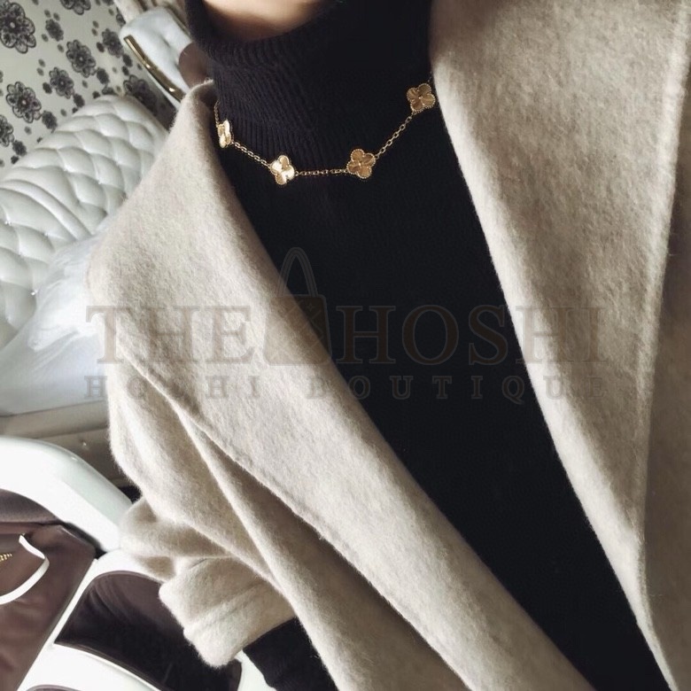 V*n Cl**f 10 motifs Necklace Master Quality