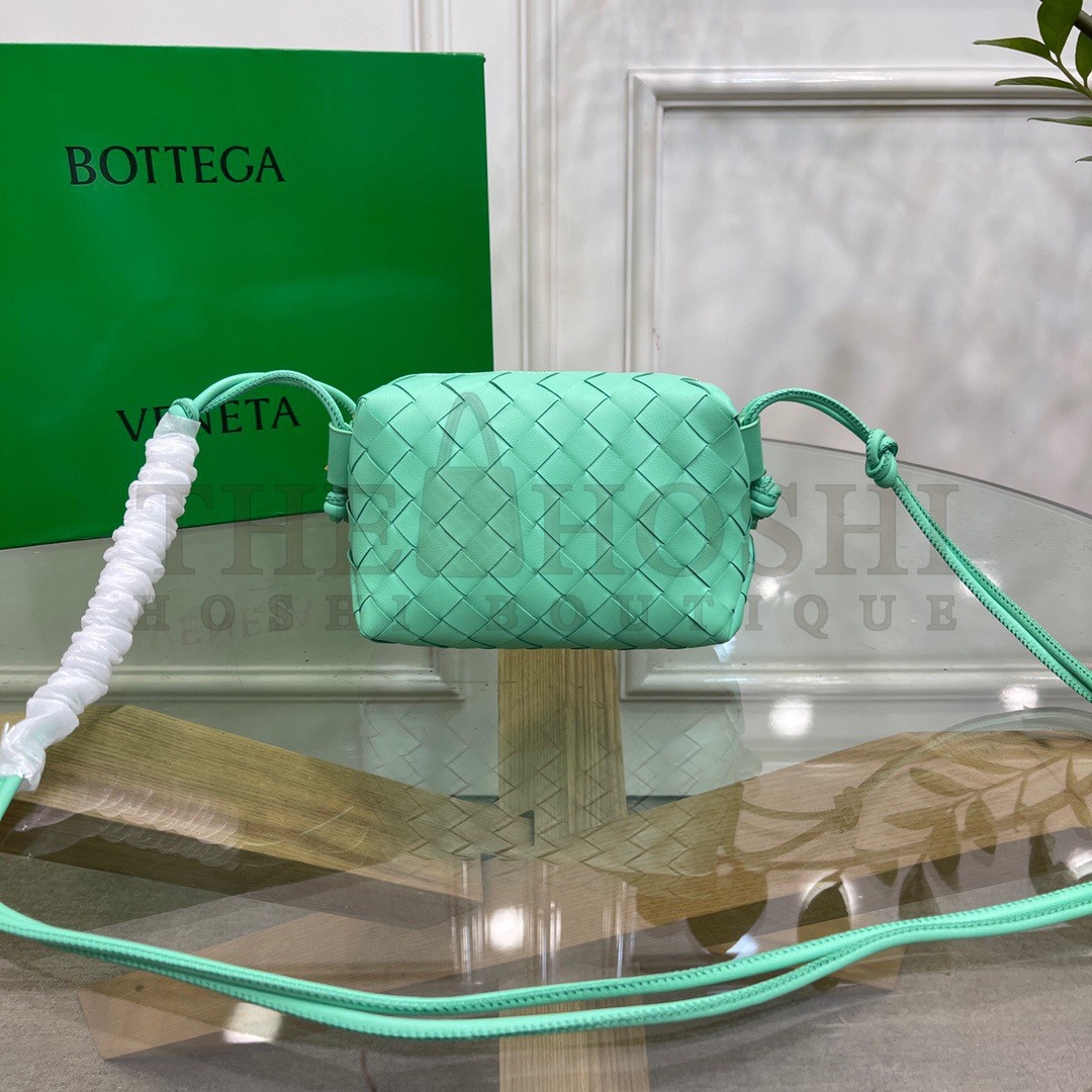 B0tt*ga Ven*ta Loop Mini Bag In Fountain Intrecciato Lambskin Master Quality