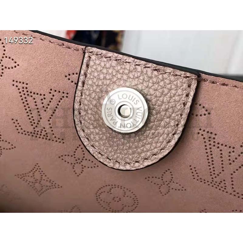 L0vis Vvtt0n LV Women Hina PM Bucket Bag Crème Beige Mahina Perforated Calf Master Quality