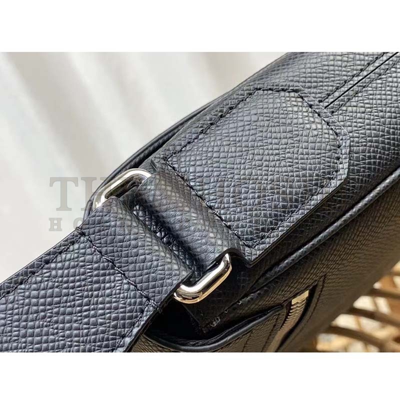 L0vis Vvtt0n LV Men District PM Bag Black Taiga Cowhide Leather Master Quality