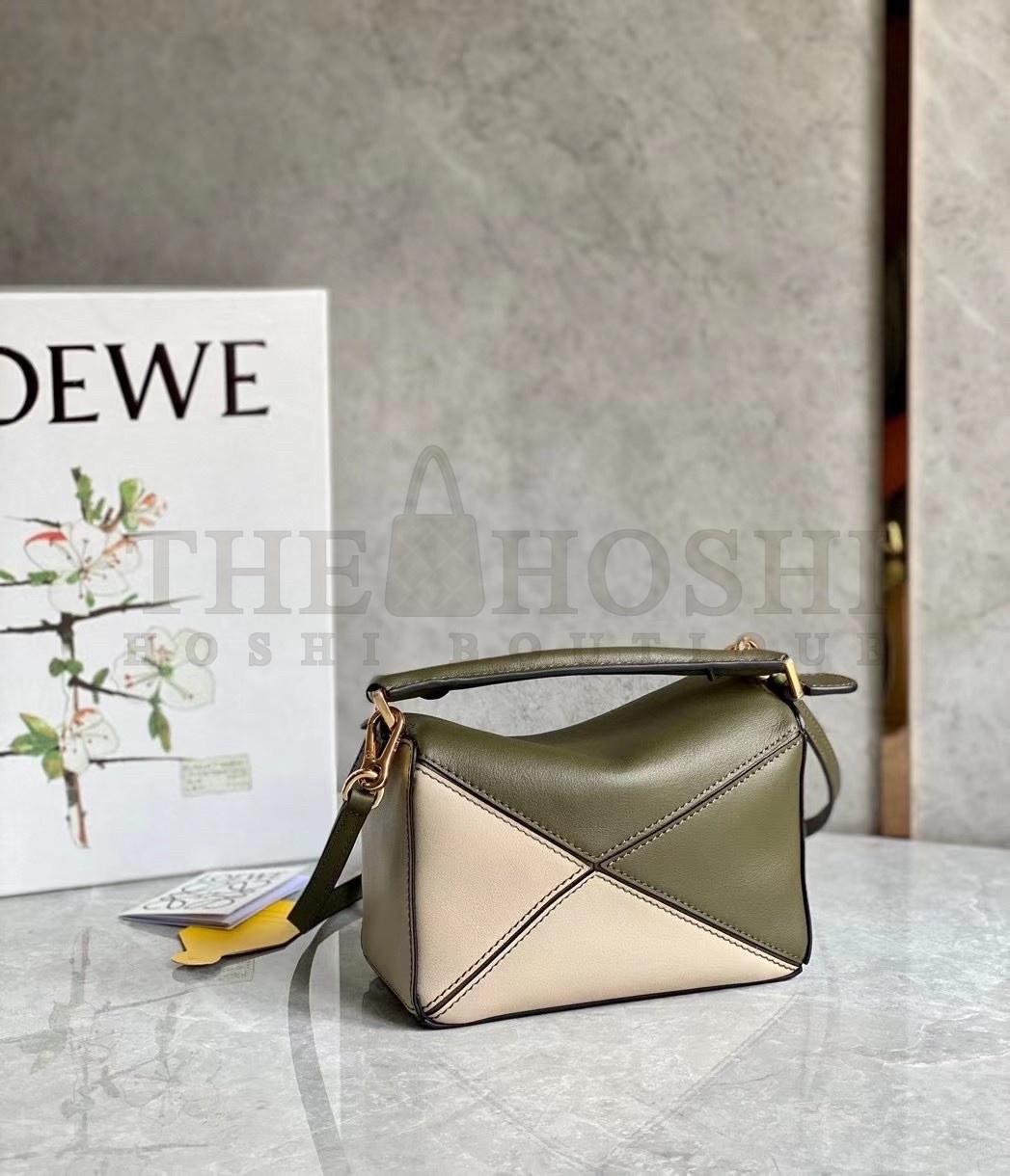 L0ew* Puzzle Mini Bag In Green/Oat Calfskin Master Quality
