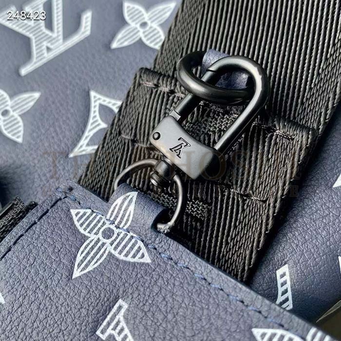 L0vis Vvtt0n LV Women Gaston Wearable Wallet Blue Monogram Shadow Calfskin Leather M83384 Master Quality