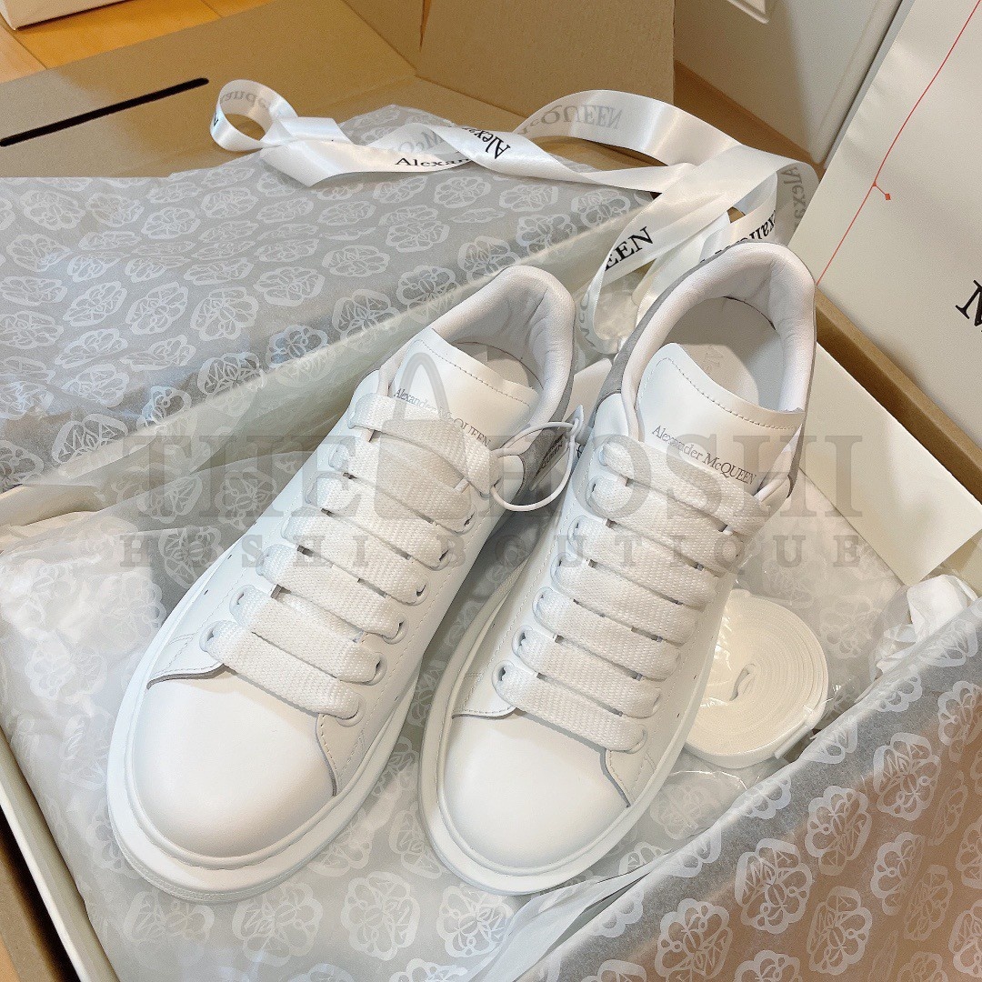 A1exa*der Mcqv*en Women